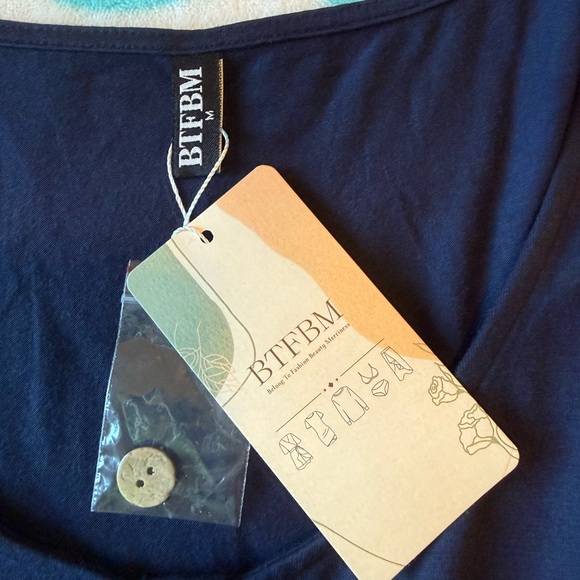 Navy Sleeveless Button-Front Midi Dress - Picture 3 of 4